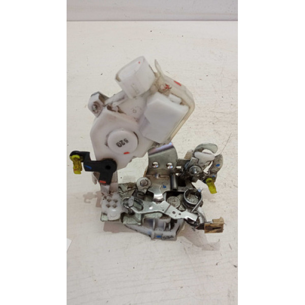Fechadura Traseira Esquerda Toyota Etios 2016 Original