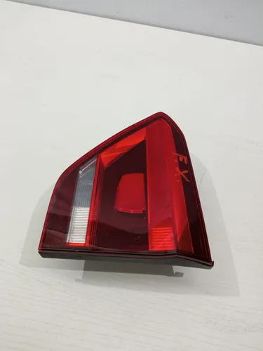 Lanterna Traseira Direita Vw Fox Original Direito Vermelho