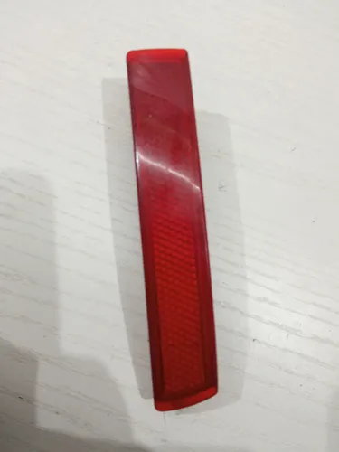 Refletor Parachoque Palio Direito 2004/2007 Original  Vermelho