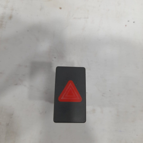 Botão De Alerta Jetta Tsi 2011 A 2013 Yz26