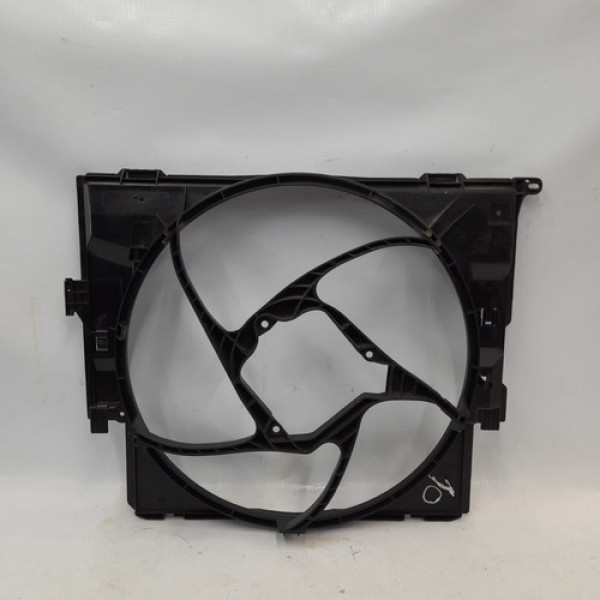 Defletor Da Ventoinha Bmw 320i 2.0 2009 A 2012 L170