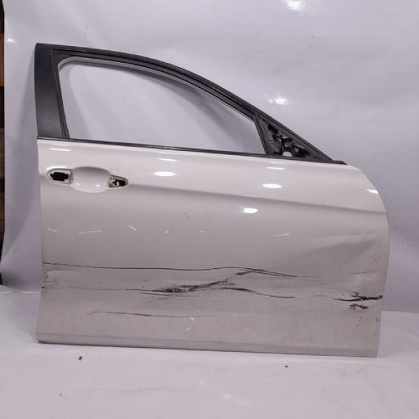 Porta Dianteira Direita Com Avaria 320i 2012 A 2016  F203