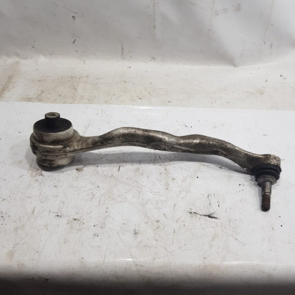 Braço Superior Suspensão Dianteiro Esquerdo 120i 2016  St81