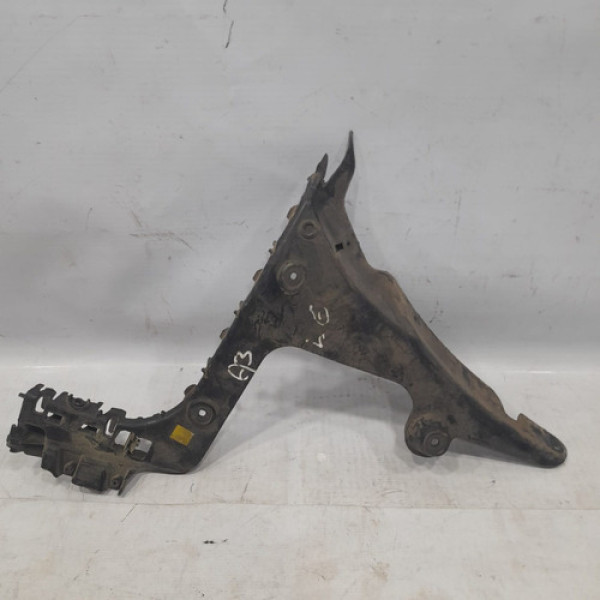 Guia Parachoque Traseiro Esquerdo Audi A3 2008  I370