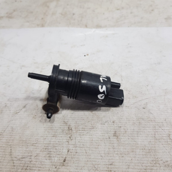 Bomba Agua Esguicho Mercedes Ml500 2005 A 2012  Vw155