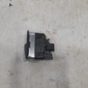 Botão Comando Vidro Dianteiro Direito Gla 2014 2019 Yz136