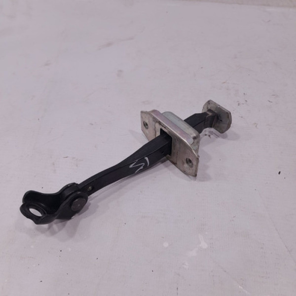 Limitador Porta Dianteira Direita Nissan Sentra 2015  Pq112