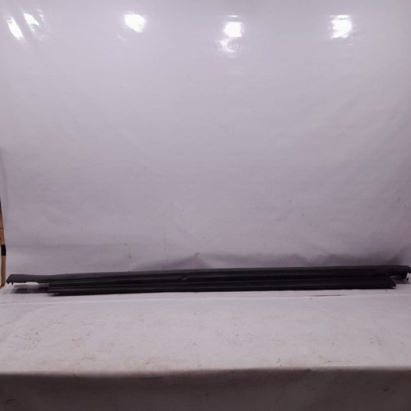 Spoiler Lado Direito Citroen C5 2010 Cd217