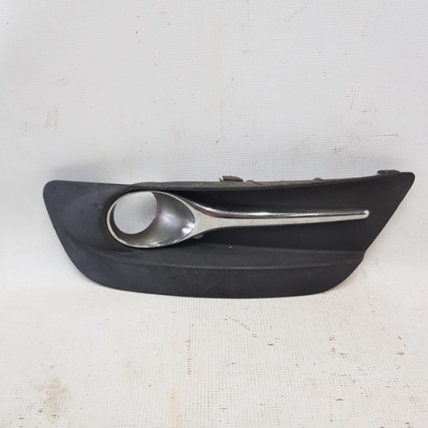 Grade Farol  Milha Direita Jac J5 2011 12 13  Avaria  O68