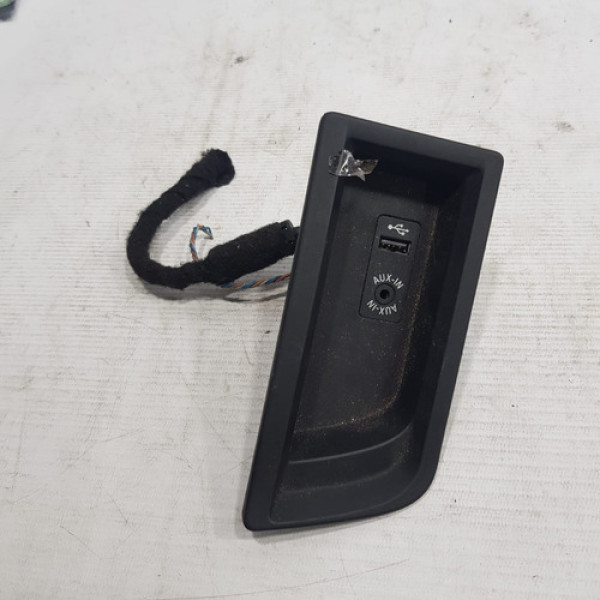 Entrada Auxiliar E Usb Bmw 328i 2014   Q296