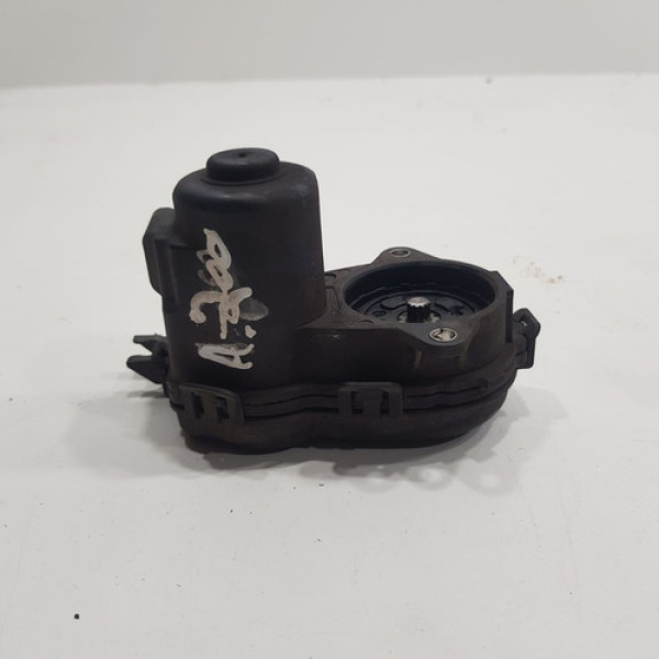 Motor Pinça Direito Mercedes A200 13 14 15 Wx173
