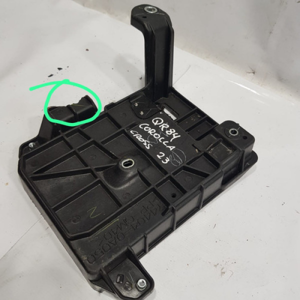 Suporte Da Caixa De Bateria Avaria Corolla Cross 2023 Qr84