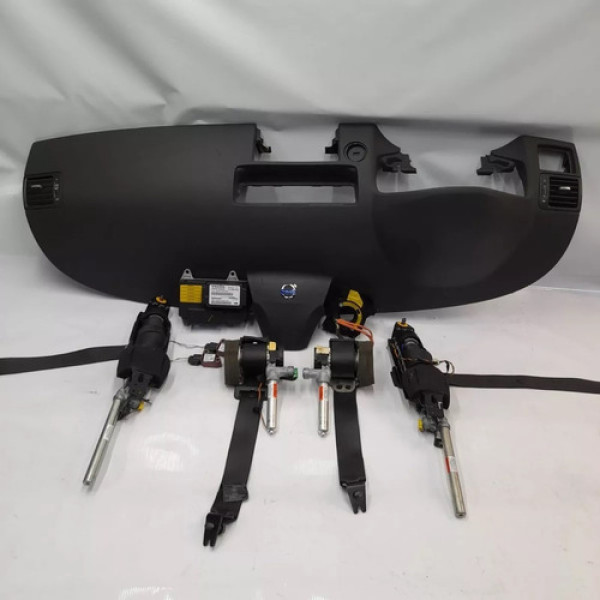Capa Painel Tabelier Volvo C30 2008 2010 P117
