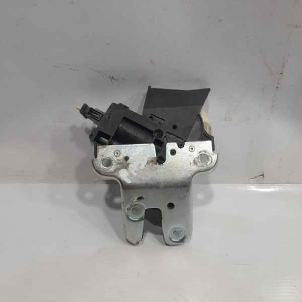 Fechadura Da Tampa Traseira Passat 2011 A 2015  Ab755