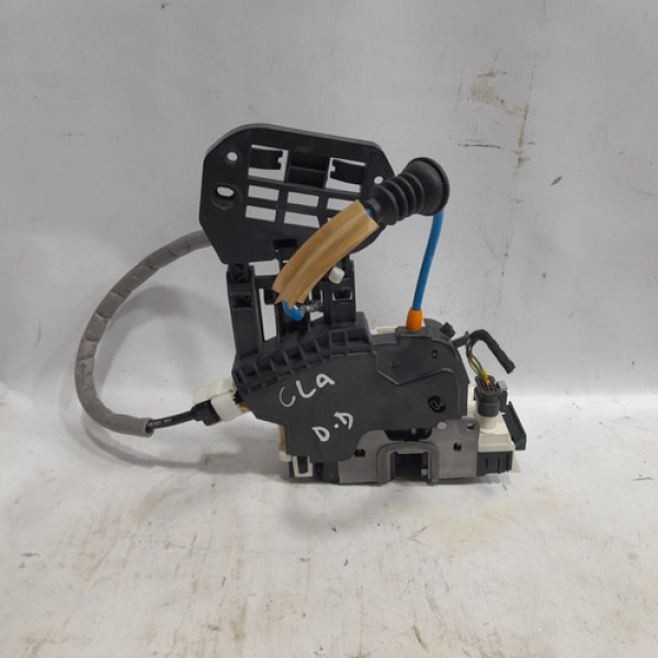 Fechadura Dianteira Direita Mercedes Cla 200  Ab749