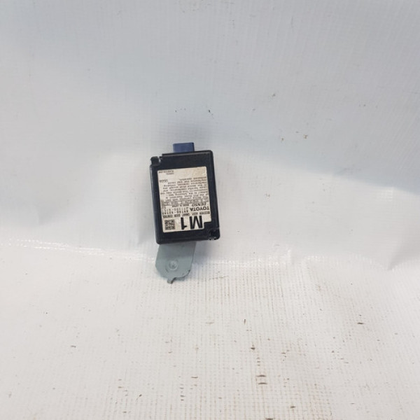 Módulo Trava Toyota Rav4 2013 14 15  8974042140 Lm476