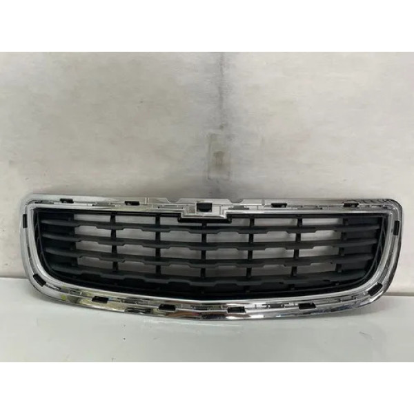 Grade Do Radiador Inferior Gm Tracker 2014 A 2016 Original Prateado Brilhante