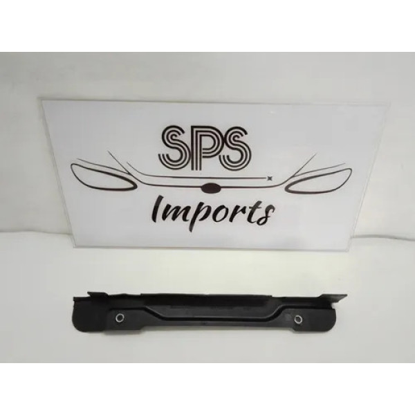 Moldura Lateral Direita Radiador Audi A1 Sportback 2015