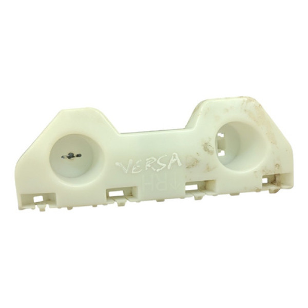 Guia Parachoque Dianteiro Lado Esqu Nissan Versa 622259ke0a