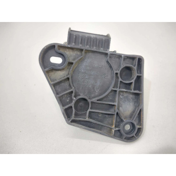 Suporte Condensador Mangueira Radiador Audi Q3 2015