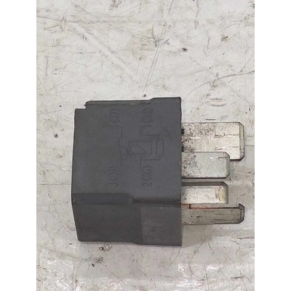 Conector Auxiliar Mercedes A200 2015