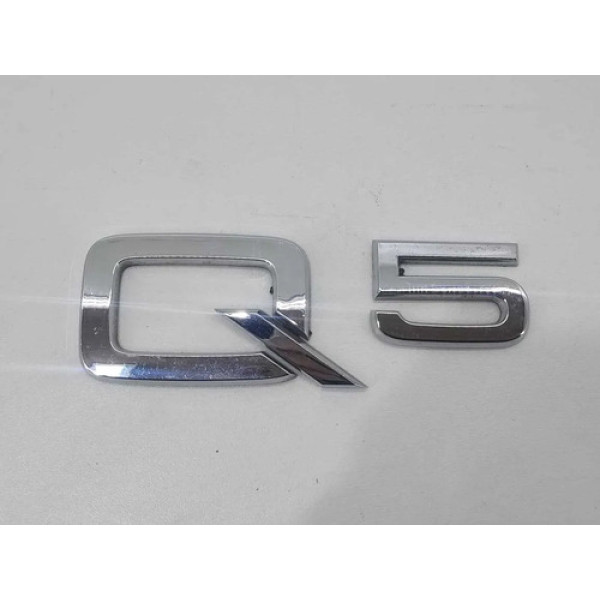 Emblema Letreiro Audi Q5 2014 Prateado