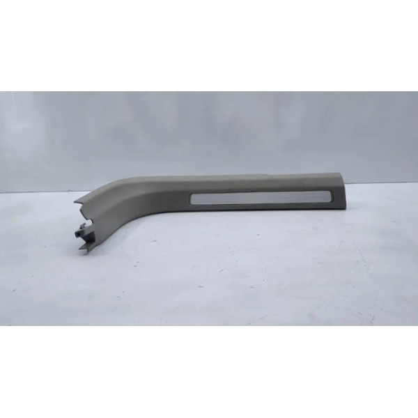Soleira Porta Volvo Xc60 2020 Dianteira Direita  Bege