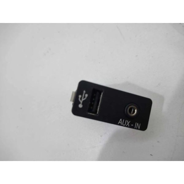 Entrada Usb Aux Bmw X1 2014 2015 Preto