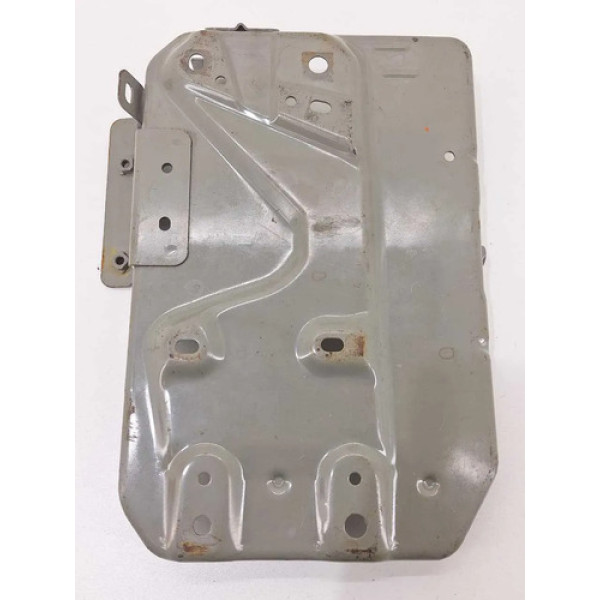Suporte Base Caixa Bateira Nissan Kicks 2020
