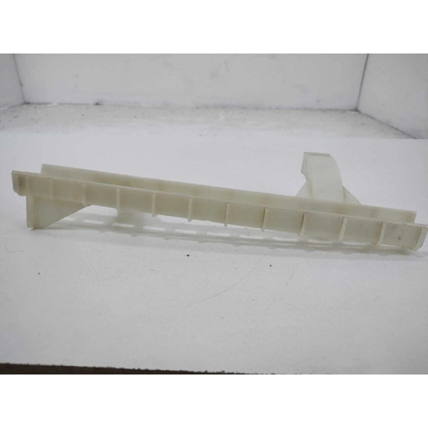 Guia Parachoque Audi Q3 2014 2015 2016 Traseiro Direito