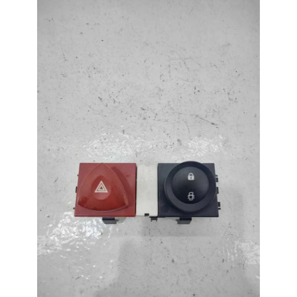 Botao Pisca Alerta Renault Megane 2007 Preto