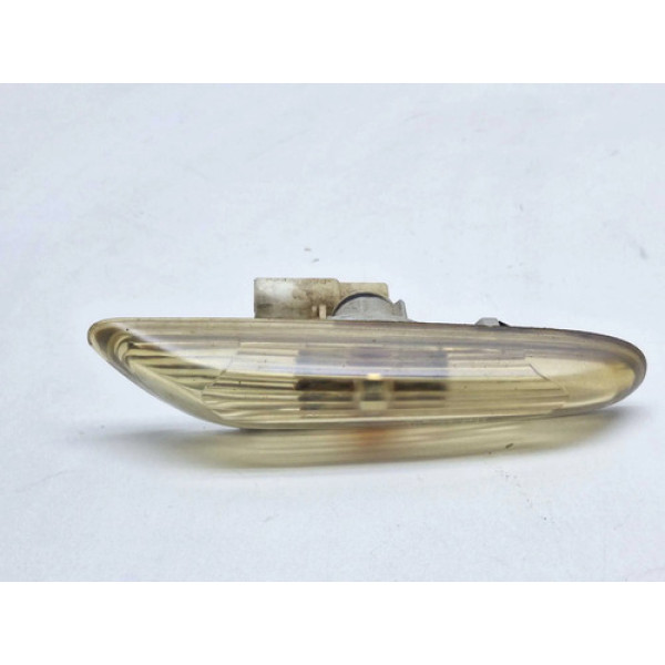 Pisca Paralama Bmw 320i 2008 Lado Esquerdo Marrom-claro