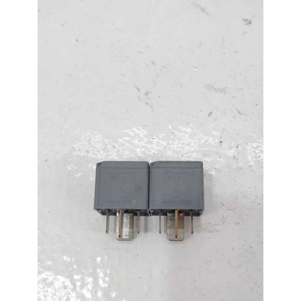 Par Conector Auxiliar Cinza Volvo Xc60 T6 2010