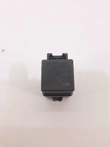 Conector Auxiliar  Bmw 320 2018
