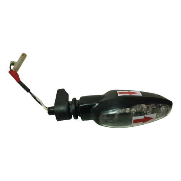 Pisca Traseiro Triumph Trident 660 Original Quebrado 60383 Preto