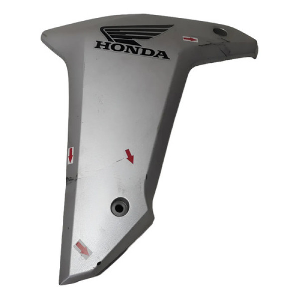 Carenagem Aba Tanque Honda Xre 190 25/26 L/e Avarias 61975 Prateado