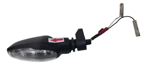Pisca Traseiro Triumph Trident 660 Detalhes 60418 Preto