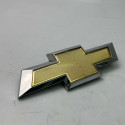 Emblema Parachoque Dianteiro Spin 2013 2018 Detalhe Dourado