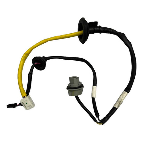 Tomada Conector Chicote Lanterna Esquerda Toyota Yaris Hatch