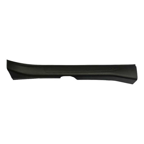 Soleira Porta Dianteira Esquerda Chevrolet Cobalt 2018 2019  Preto