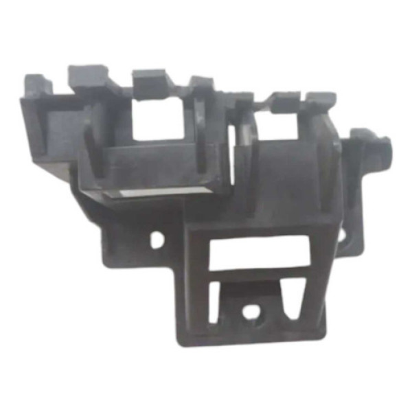 Suporte Guia Direito Parachoque Traseiro Jetta Sedan 11/17