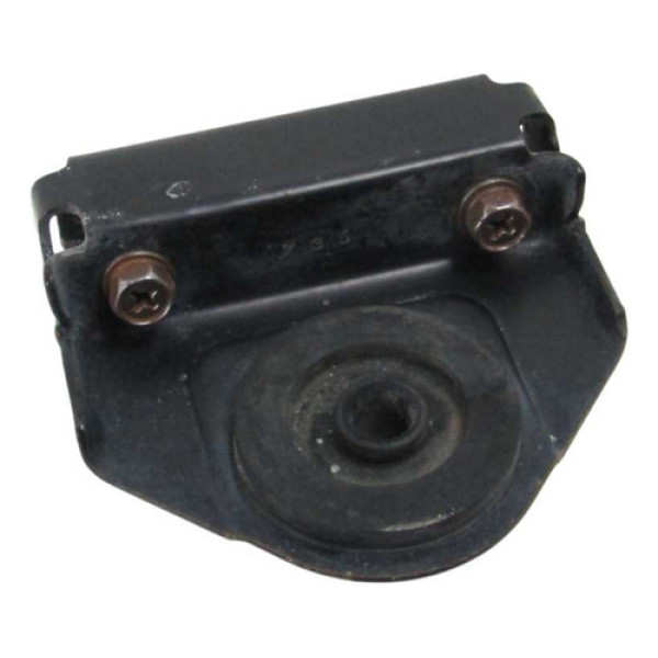 Suporte Superior Do Condensador De Ar Hilux 2006 A 2015