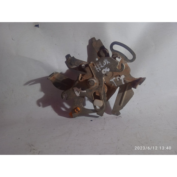 Fechadura Tampa Traseira Toyota Hilux 2006