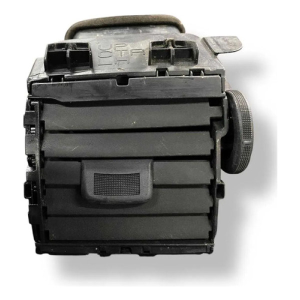Difusor Ar Central Lado Esquerdo Nissan Versa 2010 687513aw2