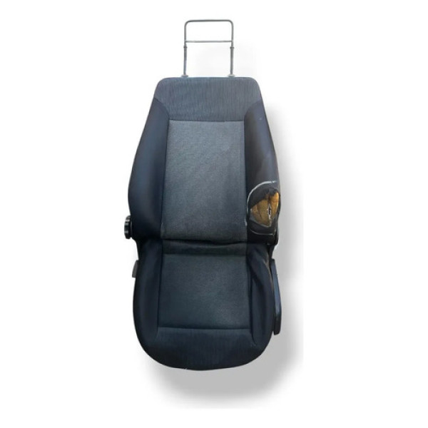Banco Dianteiro Esquerdo Detalhes Volkswagen Voyage 2014 Preto