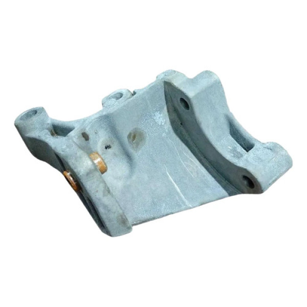 Suporte Bomba Hidráulica Chevrolet Sonic Sedán 2012 A 2015