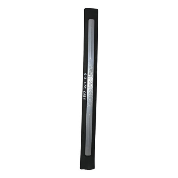 Soleira Porta Diant Direit Mercedes B180 2011 A1696800074re Prateado