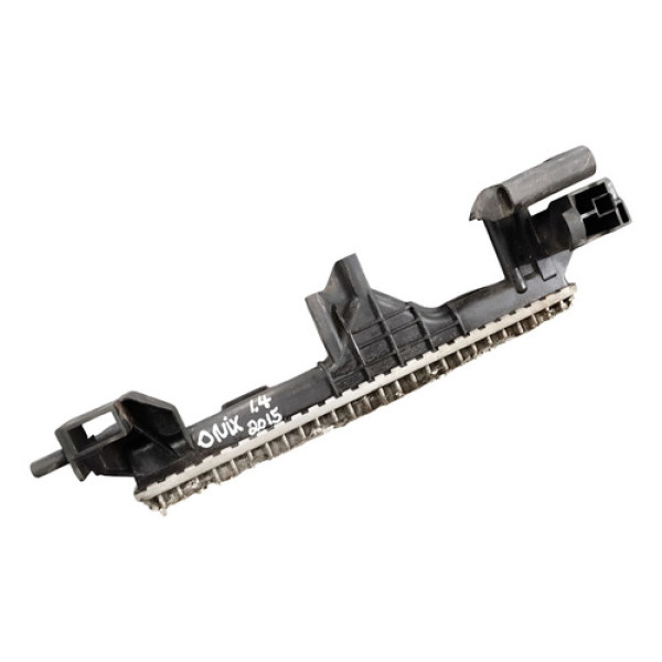 Caixa Radiador Chevrolet Onix 1.4 2014 2015 2016 8b1060400