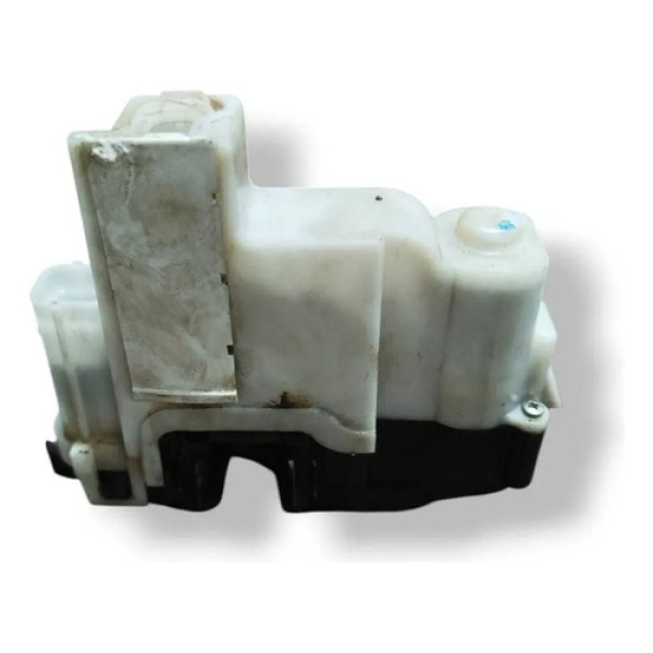 Fechadura Porta Traseira Esquerda Fiat Palio 2015 51870641