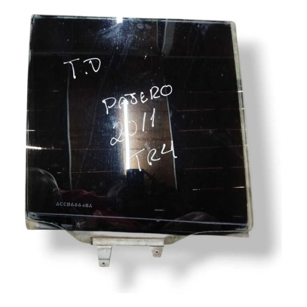 Vidro Porta Traseira Direita Mitsubishi Pajero Tr4 2.0 2011